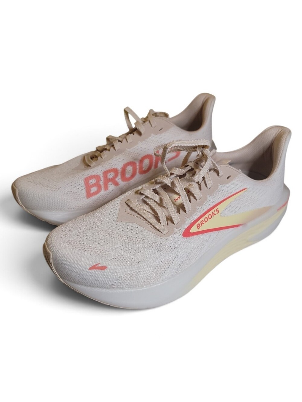 Brooks Hyperion Running Shoes - Light Pink/Cream
